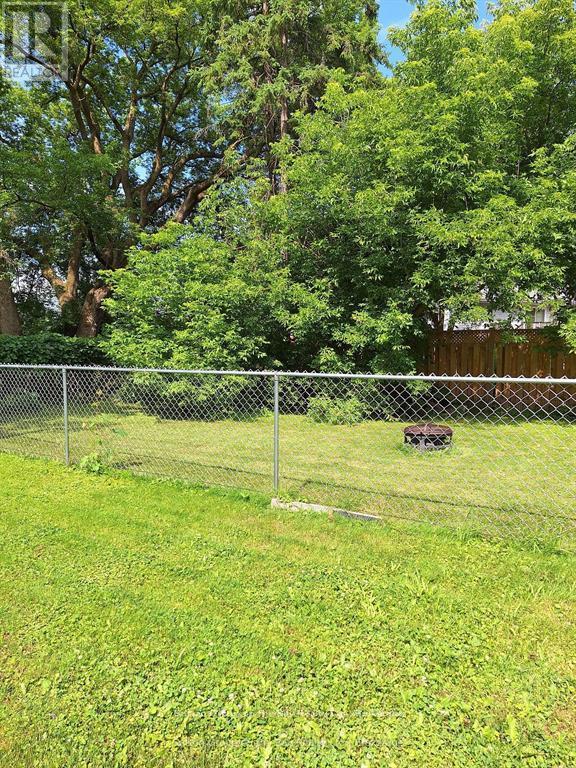 215 Cedar St. Street, Clearview, Ontario  L0M 1S0 - Photo 32 - S12897120
