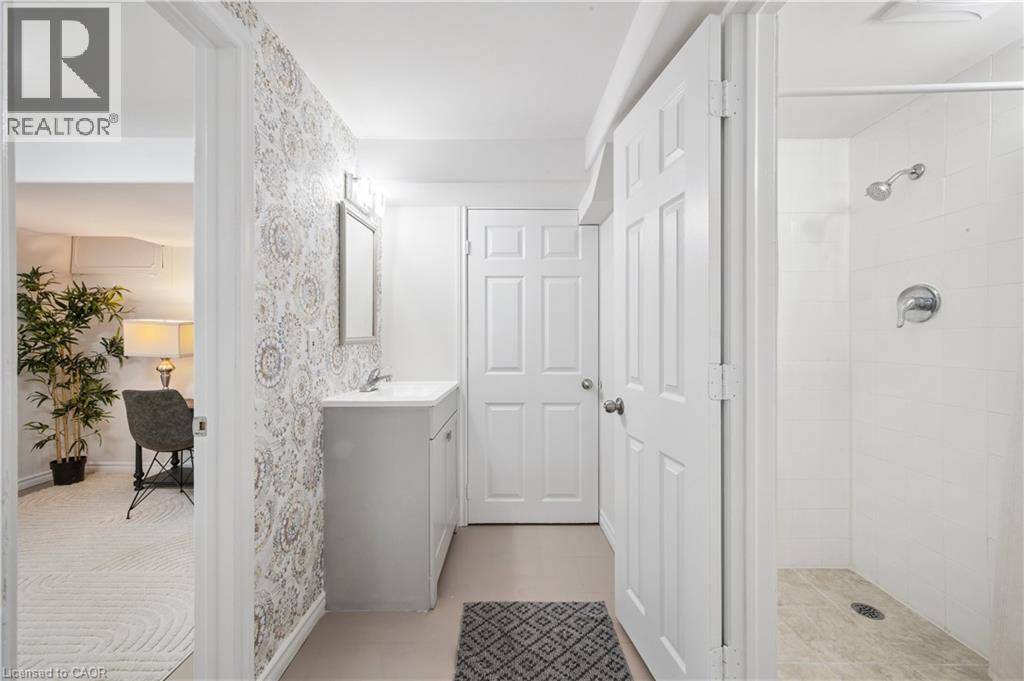 179 Traynor Avenue, Kitchener, Ontario  N2C 1W4 - Photo 23 - 40812750