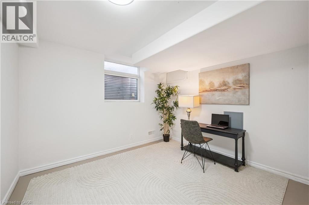 179 Traynor Avenue, Kitchener, Ontario  N2C 1W4 - Photo 24 - 40812750