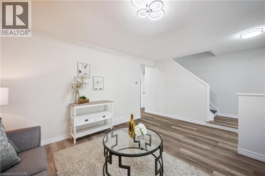 179 Traynor Avenue, Kitchener, Ontario  N2C 1W4 - Photo 6 - 40812750