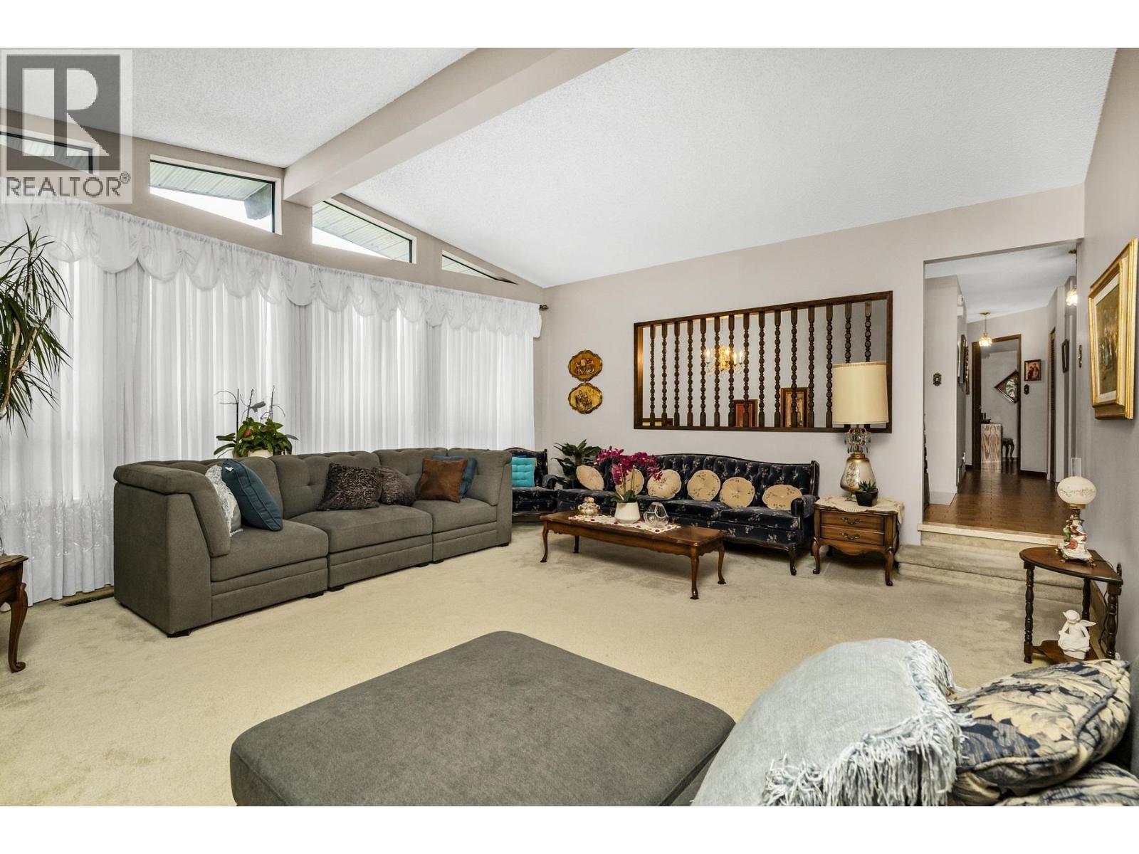 7615 Lawrence Drive, Burnaby, British Columbia  V5A 3M6 - Photo 6 - R3100725