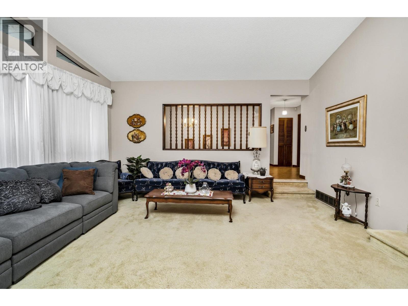 7615 Lawrence Drive, Burnaby, British Columbia  V5A 3M6 - Photo 7 - R3100725