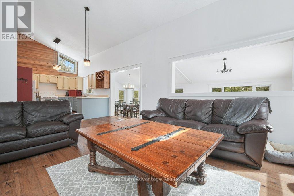 18 Ferris Road, Seguin, Ontario  P2A 2W8 - Photo 18 - X12897128