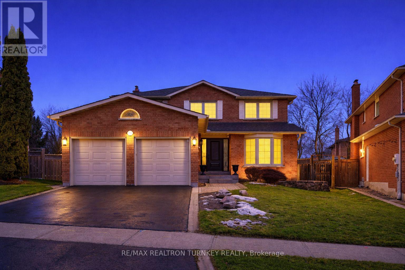 70 KEFFER CIRCLE, Newmarket, Ontario