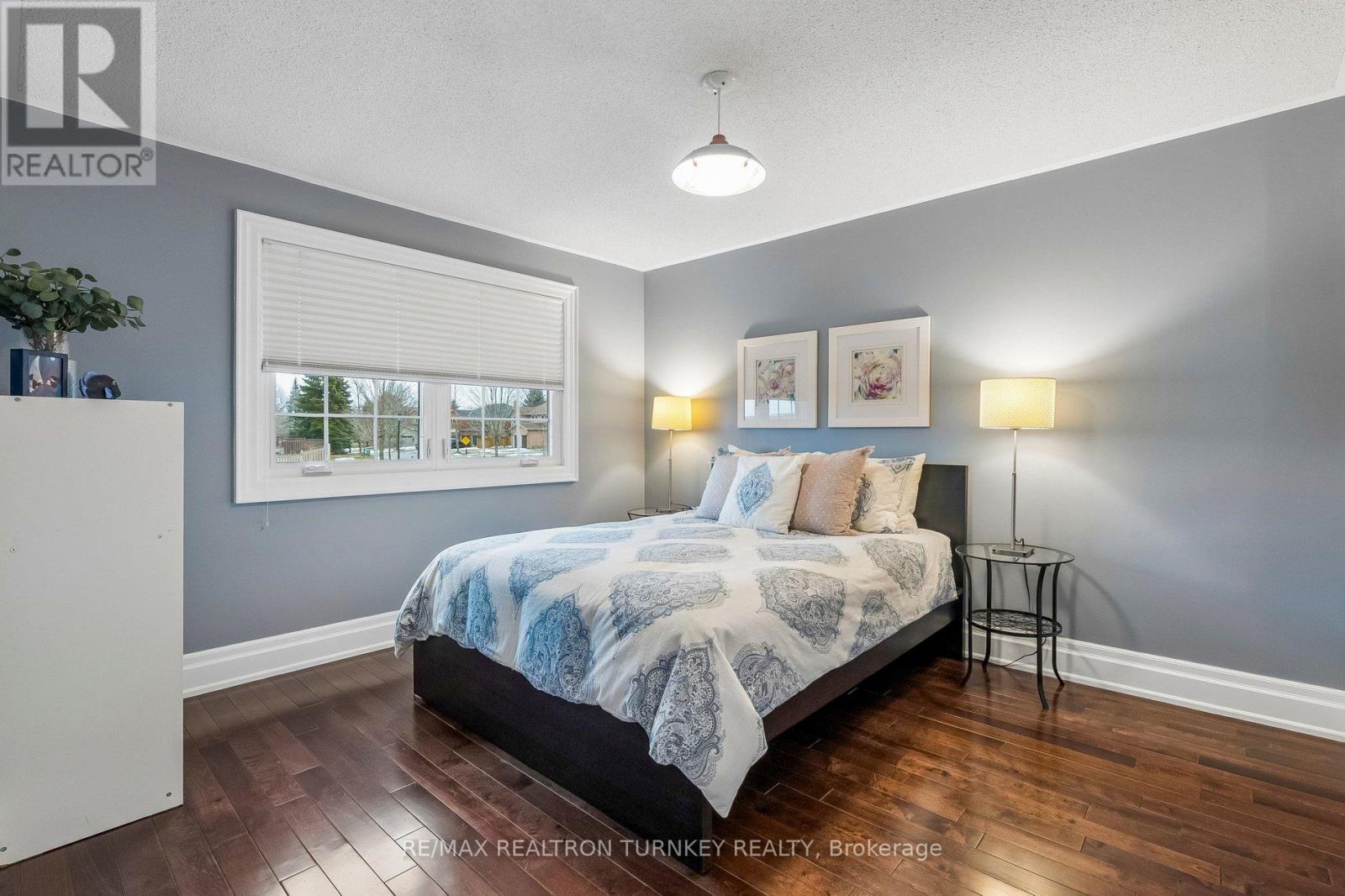 70 Keffer Circle, Newmarket, Ontario  L3X 1R8 - Photo 33 - N12896312