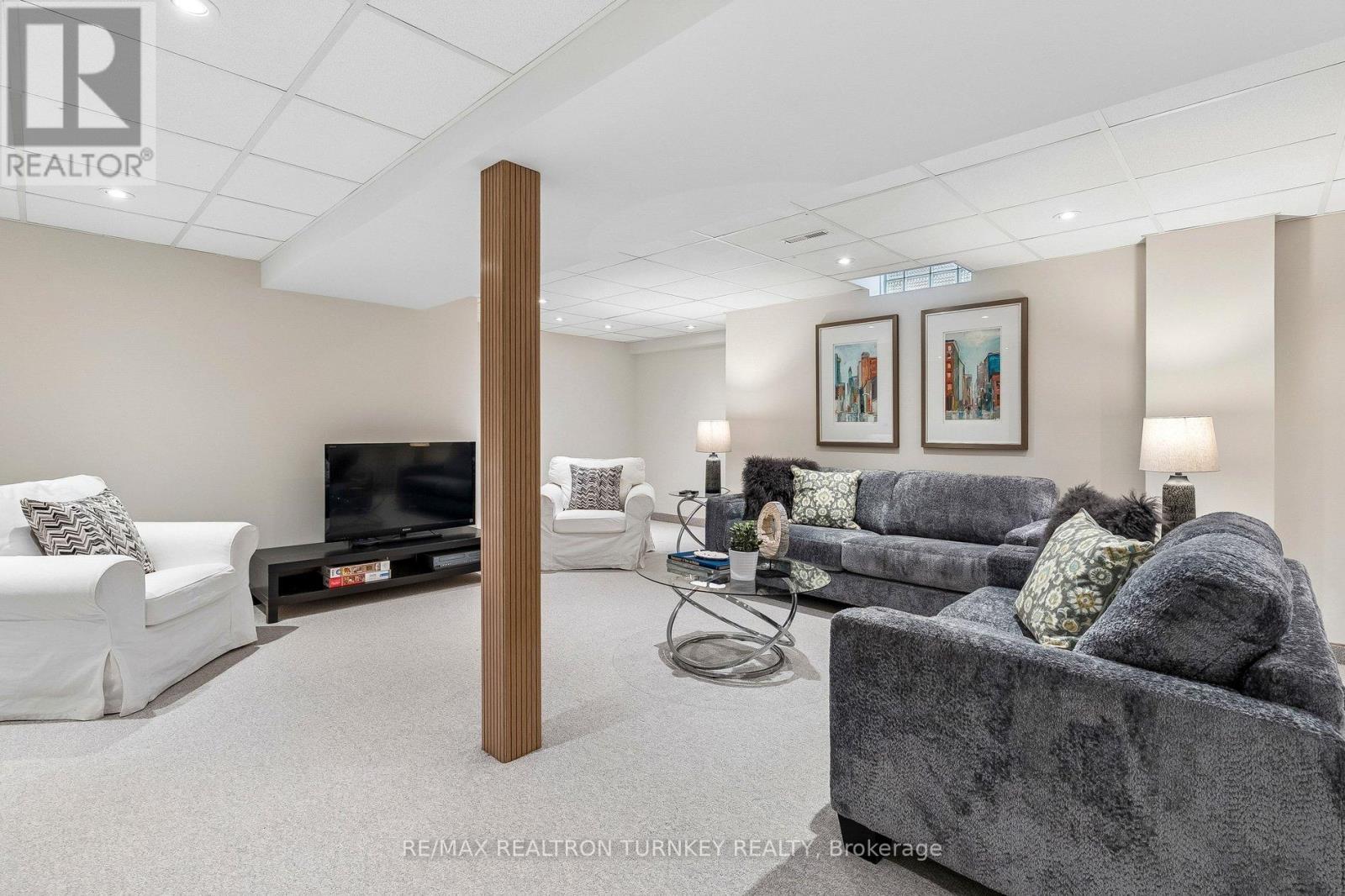 70 Keffer Circle, Newmarket, Ontario  L3X 1R8 - Photo 36 - N12896312