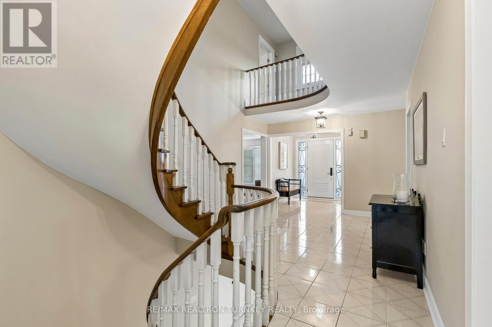 70 Keffer Circle, Newmarket, Ontario  L3X 1R8 - Photo 6 - N12896312