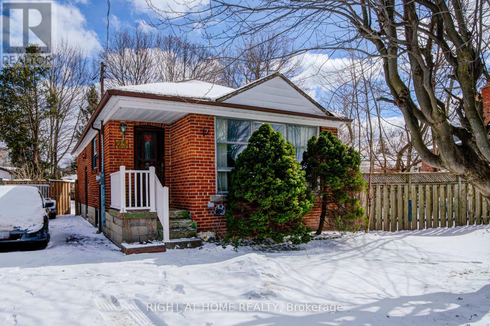 25 STRODE DRIVE, Toronto, Ontario