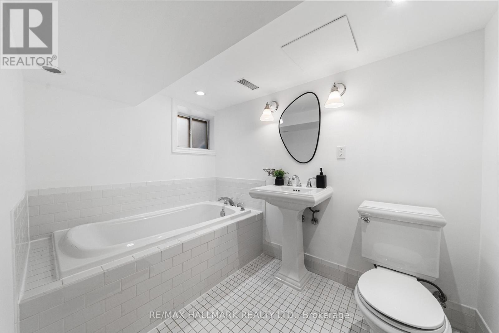 181 Withrow Avenue, Toronto (North Riverdale), Ontario  M4K 1E2 - Photo 46 - E12897146