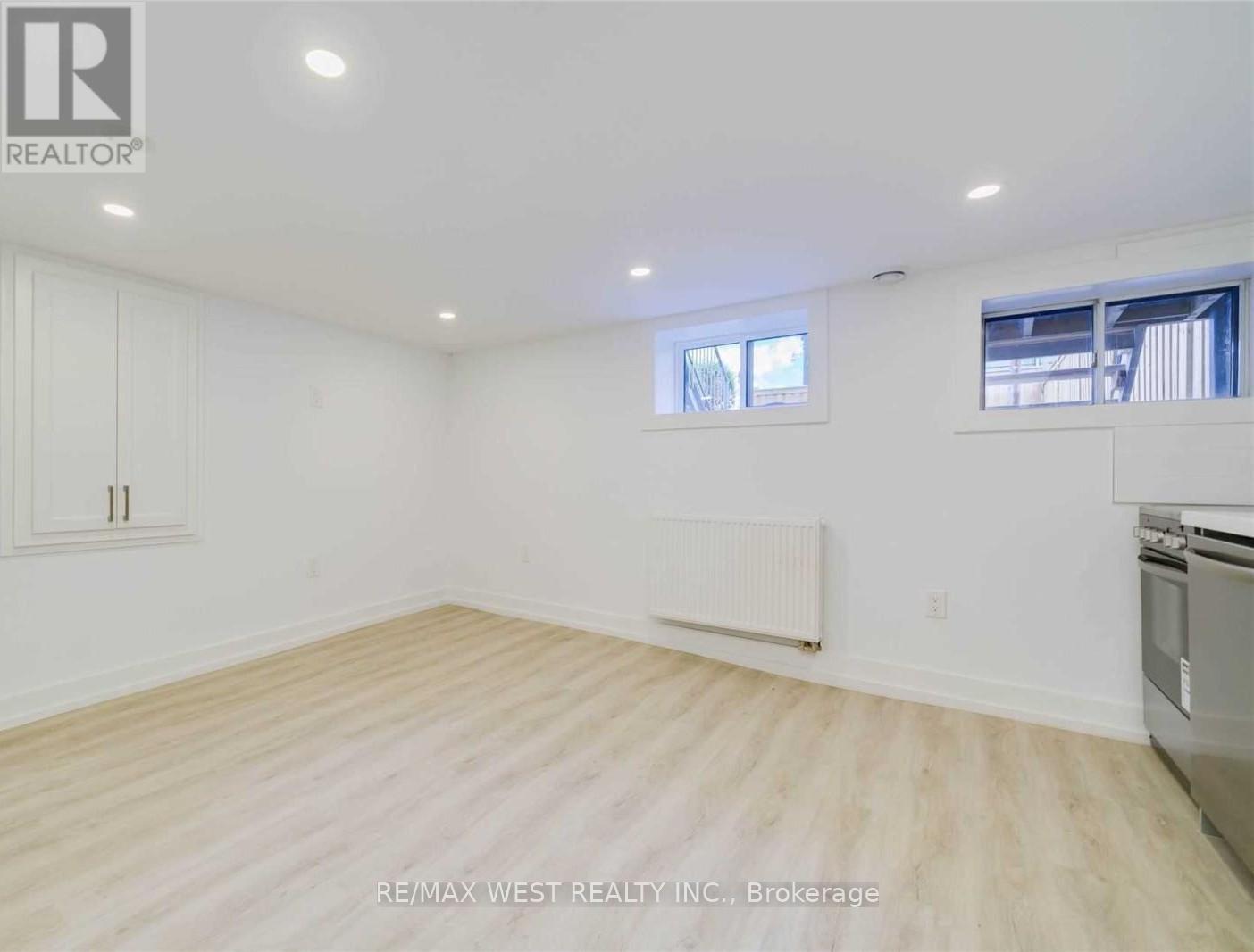 Lower - 129 Curzon Street, Toronto (South Riverdale), Ontario  M4M 3C7 - Photo 6 - E12897176
