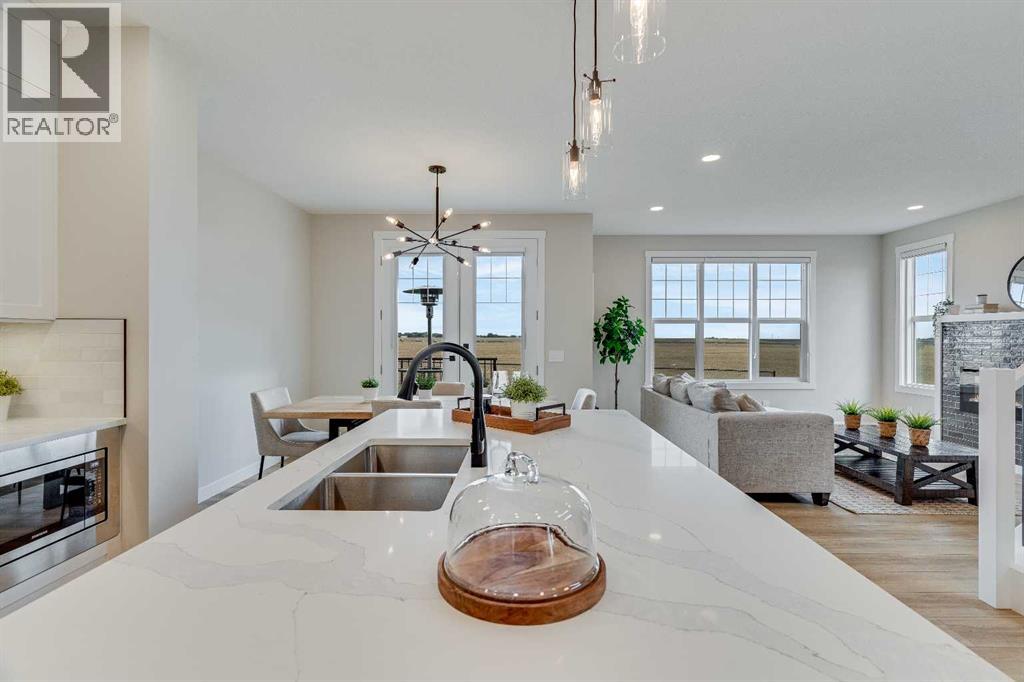 467 Kinniburgh Loop, Chestermere, Alberta  T1X 3C2 - Photo 17 - A2292043