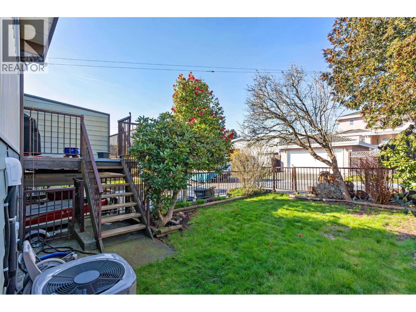 5827 Clinton Street, Burnaby, British Columbia  V5J 2M4 - Photo 31 - R3100912