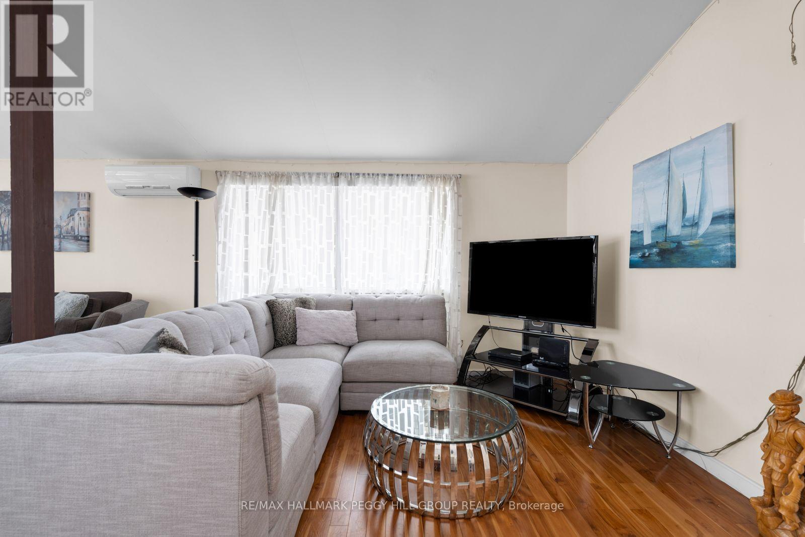 3595 Glenhaven Beach Road, Innisfil, Ontario  L9S 2Z2 - Photo 10 - N12897008