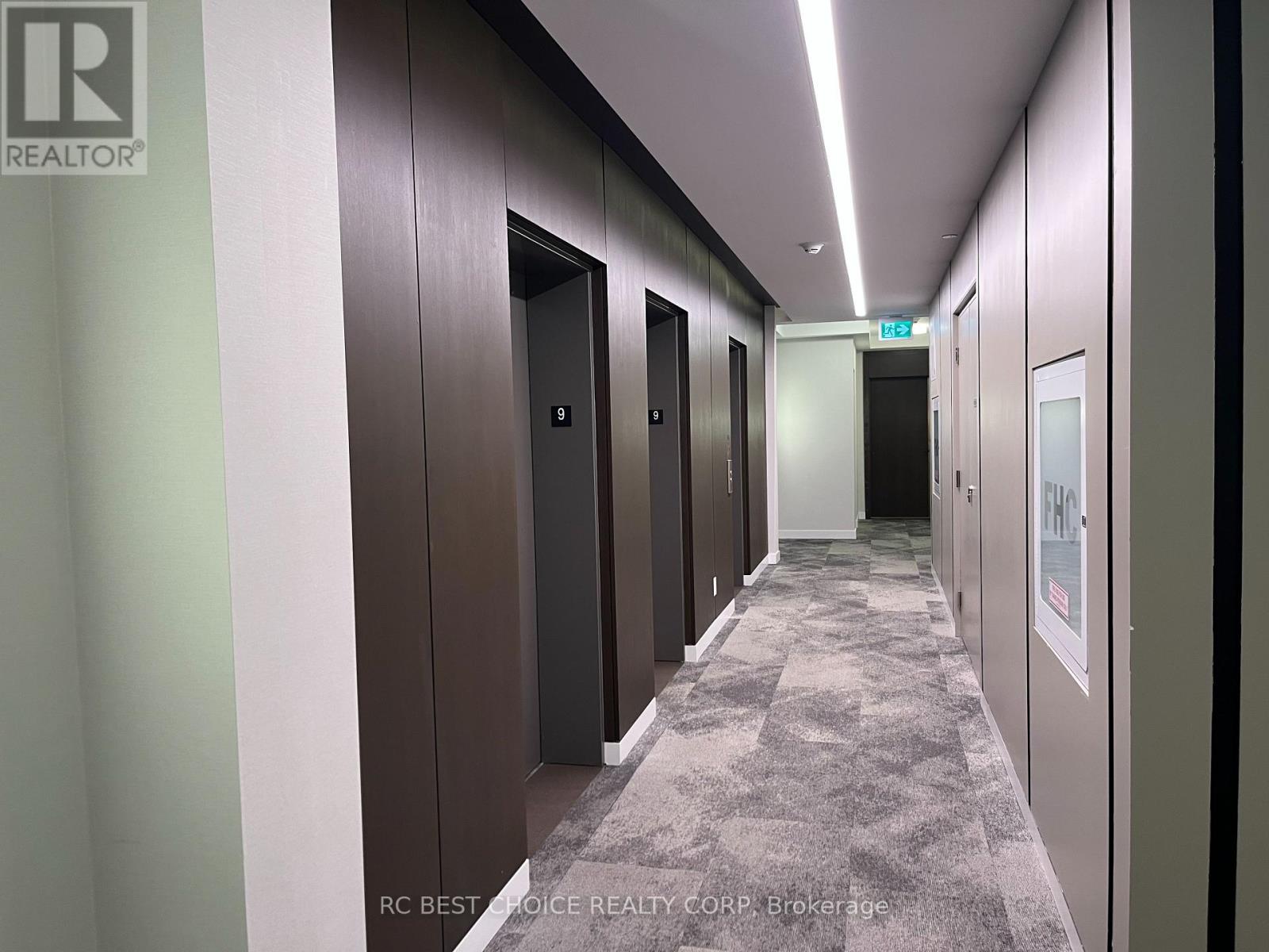 904 - 8888 Yonge Street, Richmond Hill (South Richvale), Ontario  L4C 6Z1 - Photo 2 - N12897018