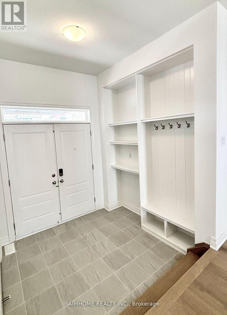 712 Newlove Street, Innisfil, Ontario  L9S 0R8 - Photo 2 - N12897032