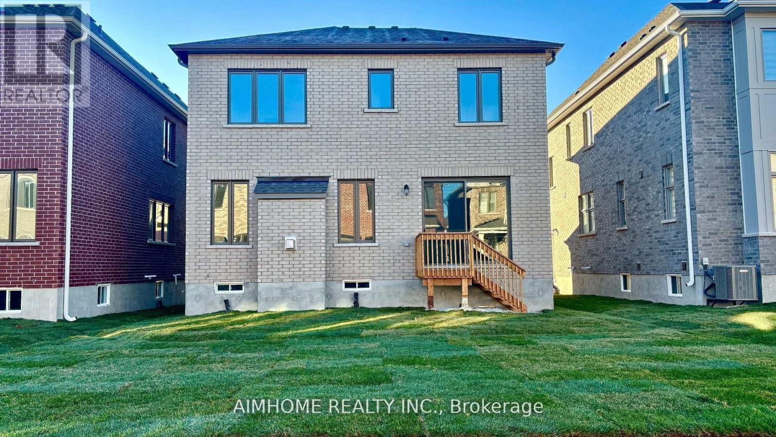 712 Newlove Street, Innisfil, Ontario  L9S 0R8 - Photo 25 - N12897032