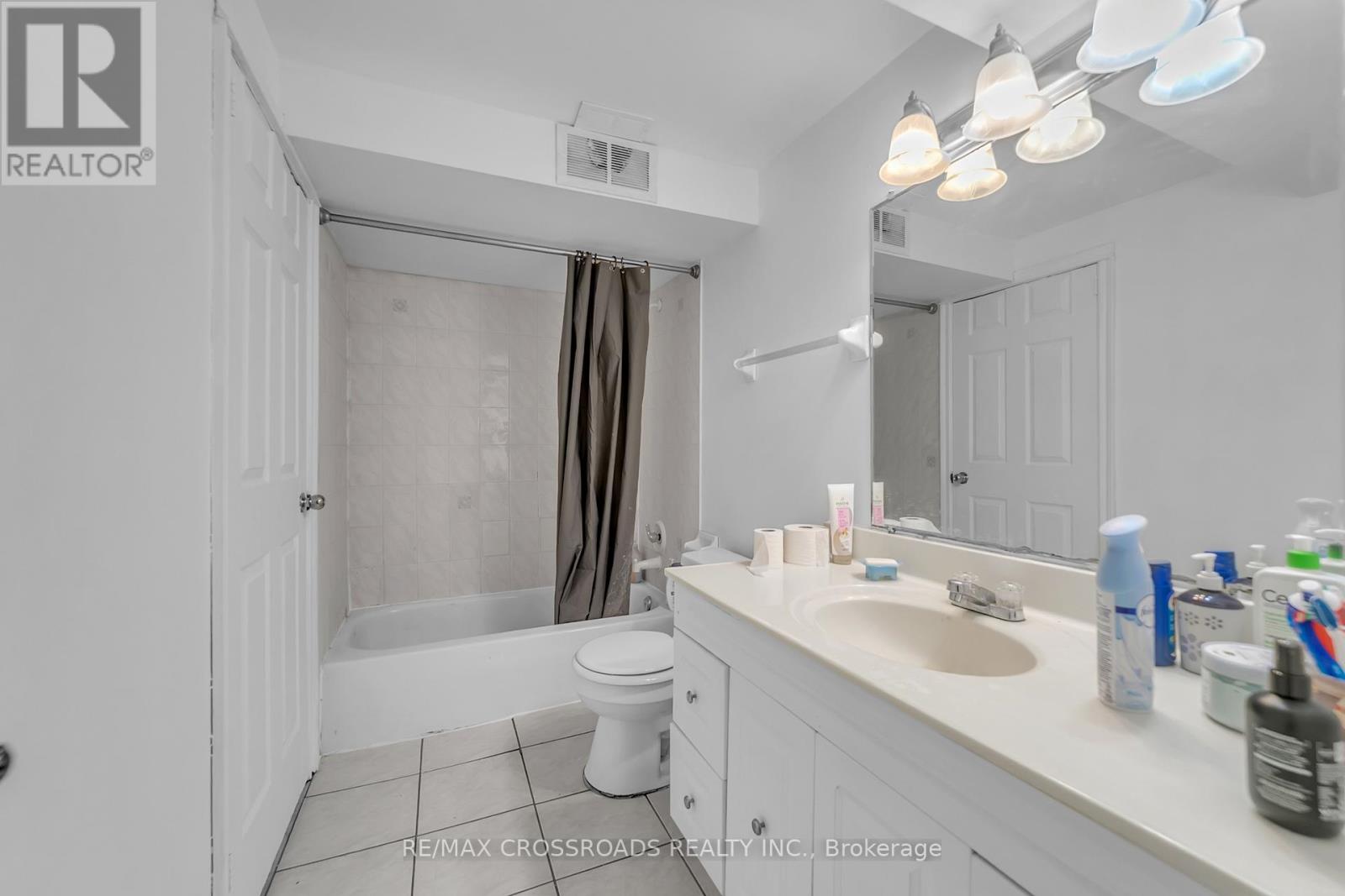 39 Jordana Drive, Markham, Ontario  L3S 3N8 - Photo 38 - N12897068