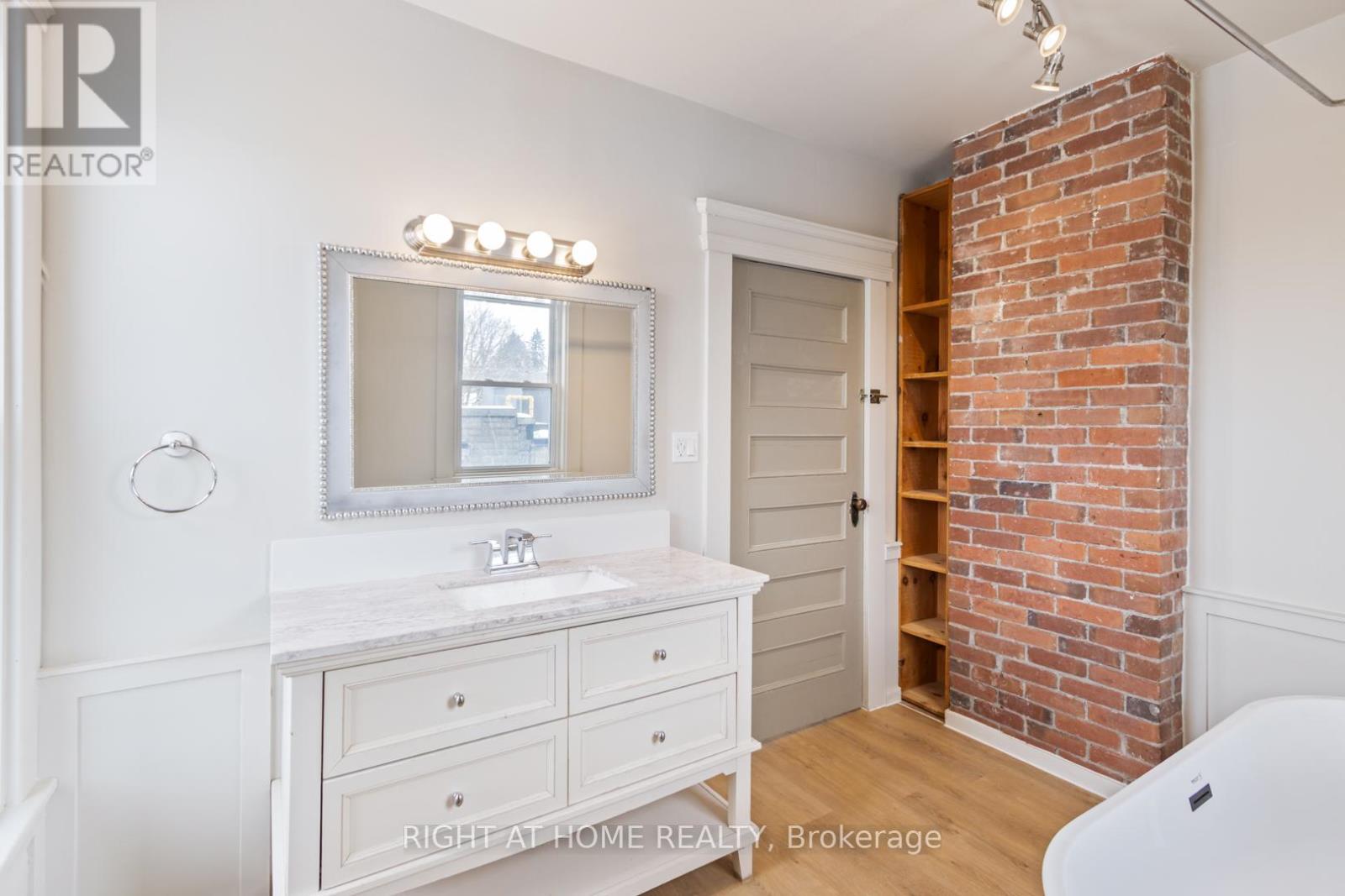 Second Floor - 443 Ontario Street, Newmarket, Ontario  L3Y 2K6 - Photo 23 - N12897094