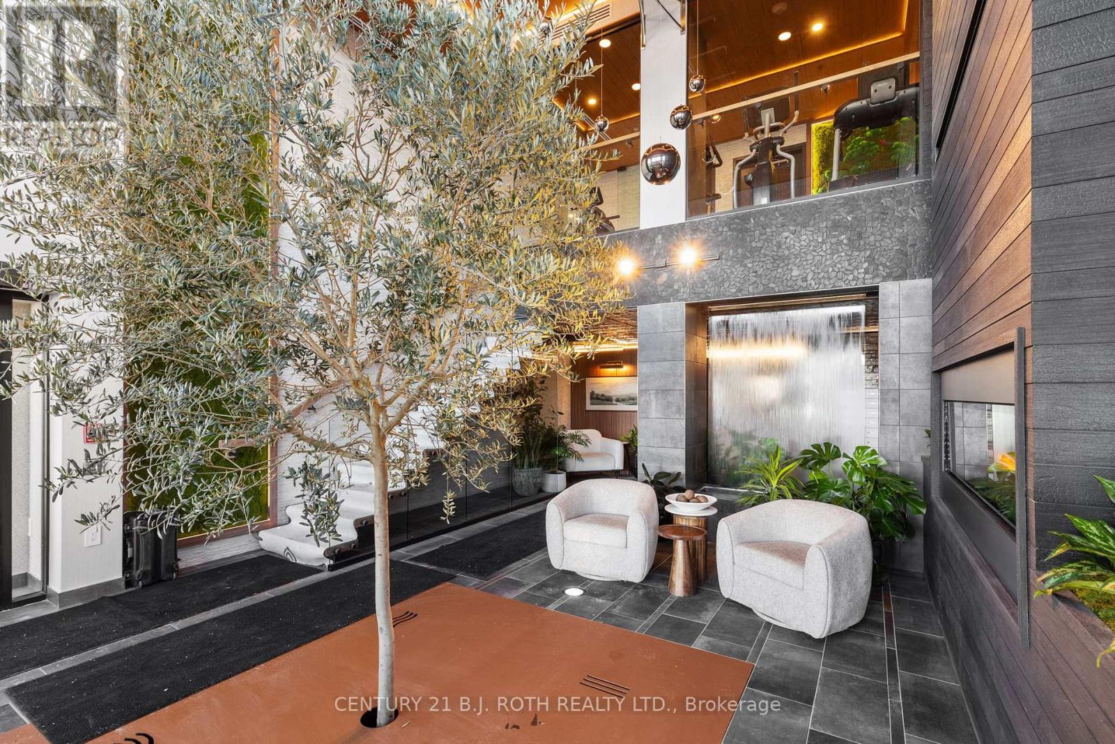 511 - 15 Kneeshaw Drive, Barrie, Ontario  L9J 0J8 - Photo 3 - S12897150