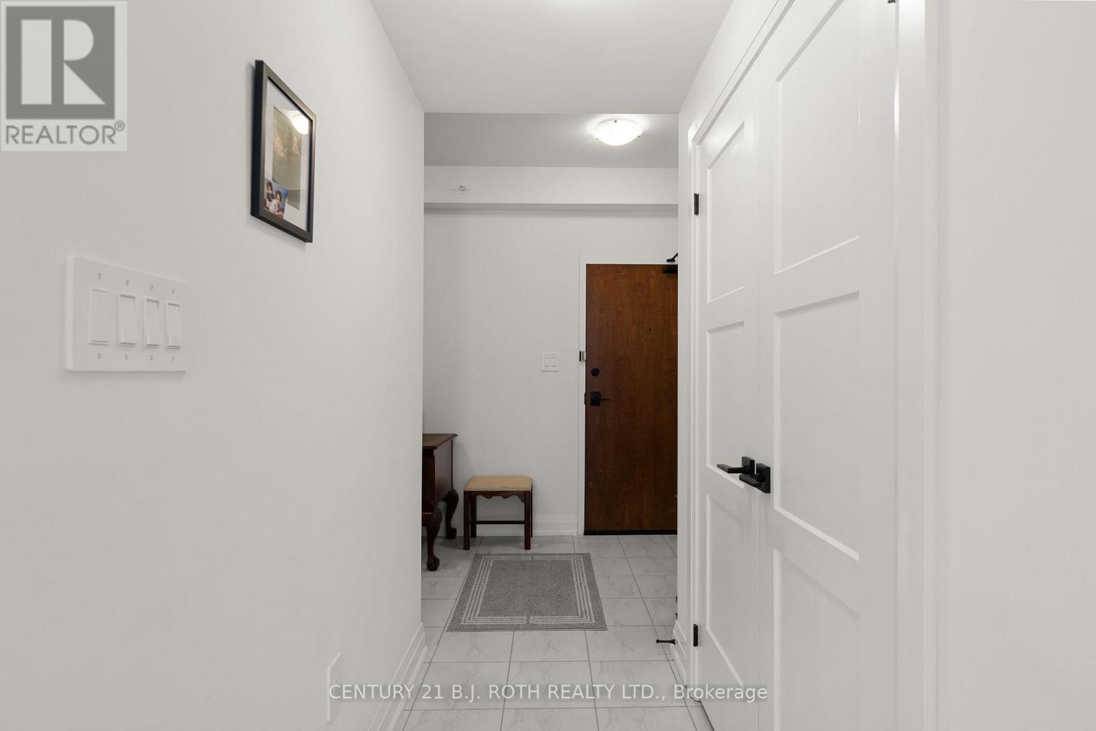 511 - 15 Kneeshaw Drive, Barrie, Ontario  L9J 0J8 - Photo 6 - S12897150