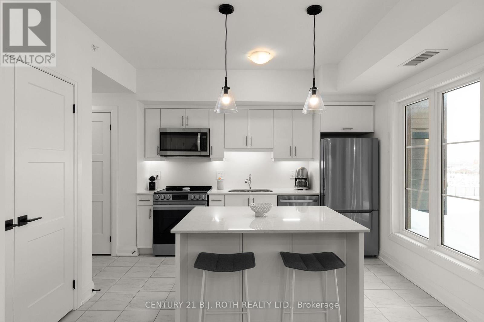 511 - 15 Kneeshaw Drive, Barrie, Ontario  L9J 0J8 - Photo 9 - S12897150