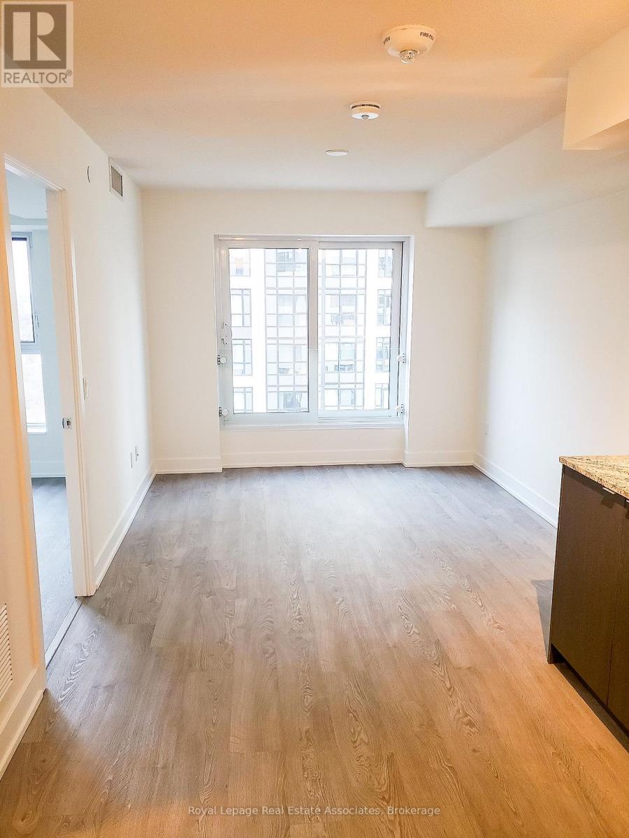 2820 - 9 Mabelle Avenue, Toronto, Ontario  M9A 0E1 - Photo 3 - W12897058