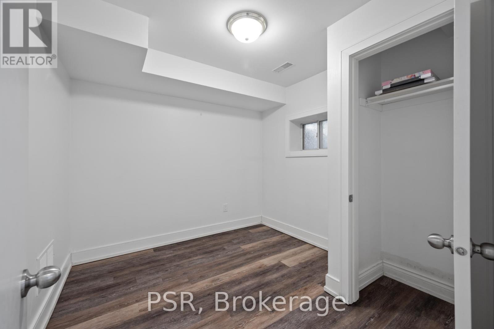 Lower - 965 Briar Hill, Toronto, Ontario  M6B 1M4 - Photo 5 - W12897070