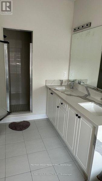 16 Hayrake Street, Brampton, Ontario  L6Z 0K3 - Photo 14 - W12897072