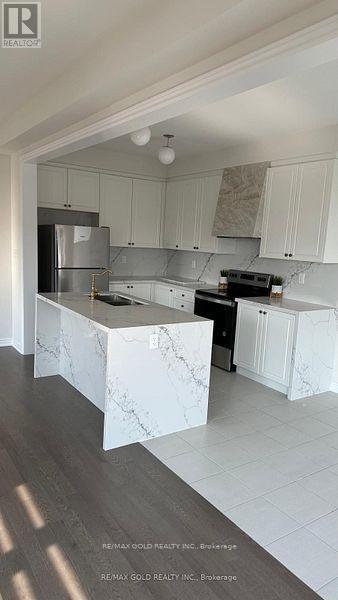 16 Hayrake Street, Brampton, Ontario  L6Z 0K3 - Photo 2 - W12897072