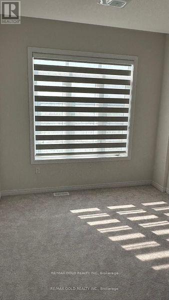 16 Hayrake Street, Brampton, Ontario  L6Z 0K3 - Photo 9 - W12897072