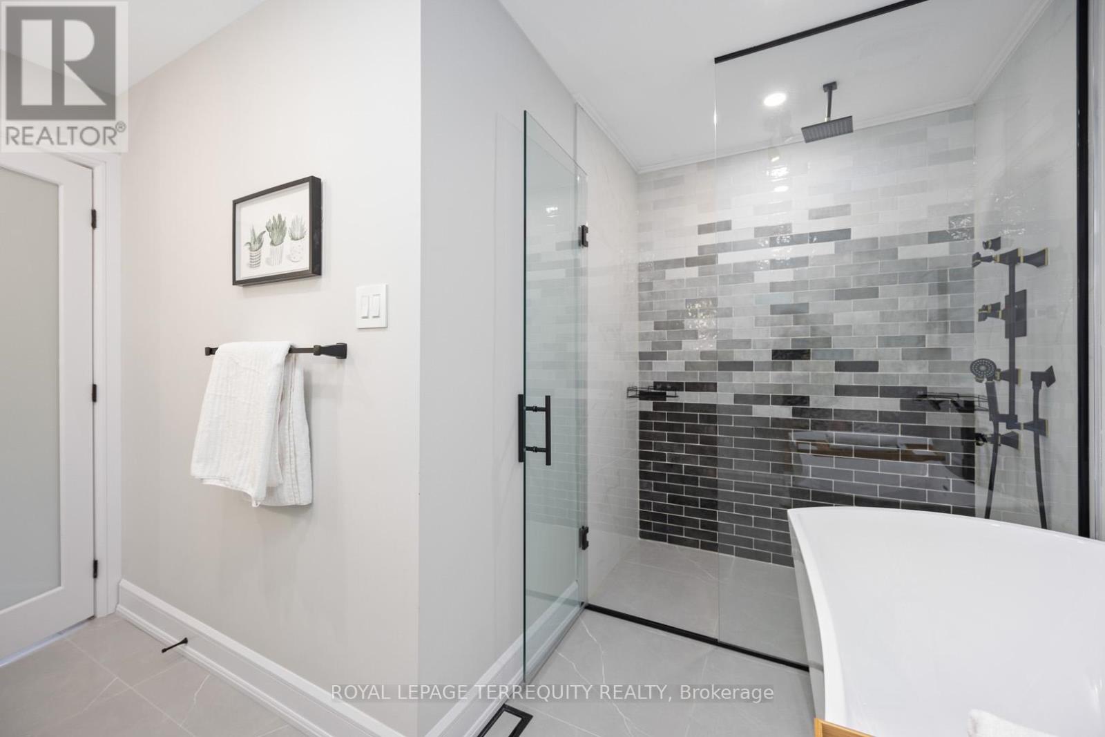 2059 Shawanaga Trail, Mississauga, Ontario  L5H 3Z3 - Photo 18 - W12897078