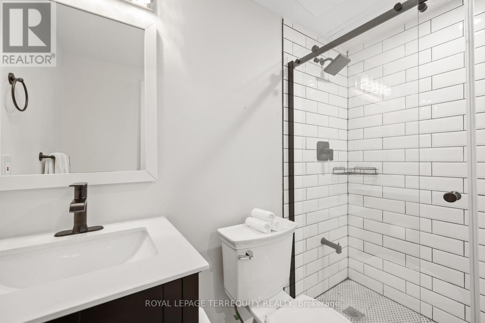 2059 Shawanaga Trail, Mississauga, Ontario  L5H 3Z3 - Photo 35 - W12897078