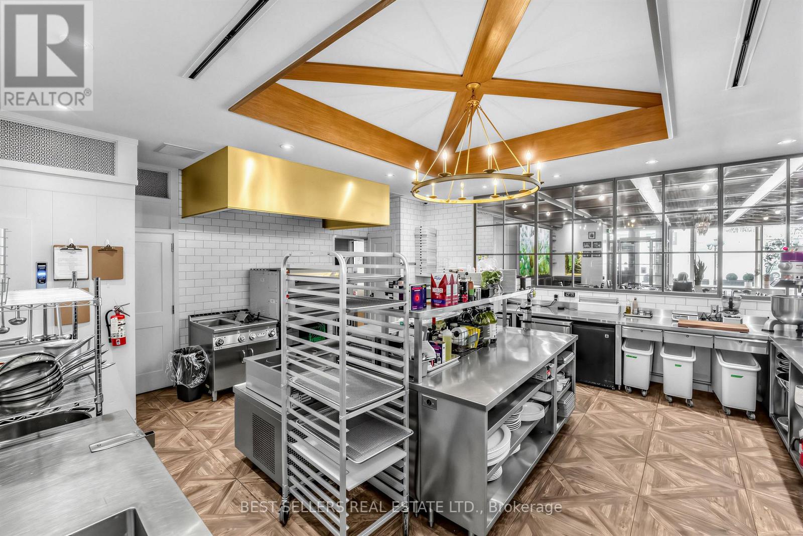 167 Lakeshore Boulevard W, Mississauga (Port Credit), Ontario  L5H 1G3 - Photo 15 - W12897132