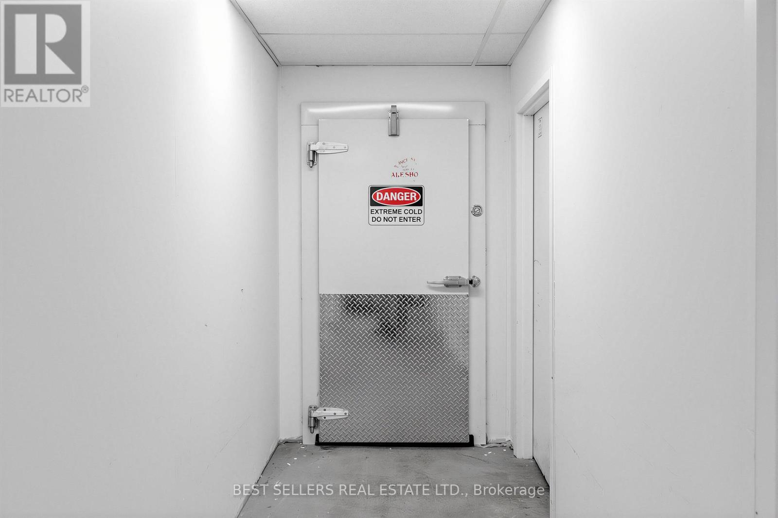 167 Lakeshore Boulevard W, Mississauga (Port Credit), Ontario  L5H 1G3 - Photo 16 - W12897132