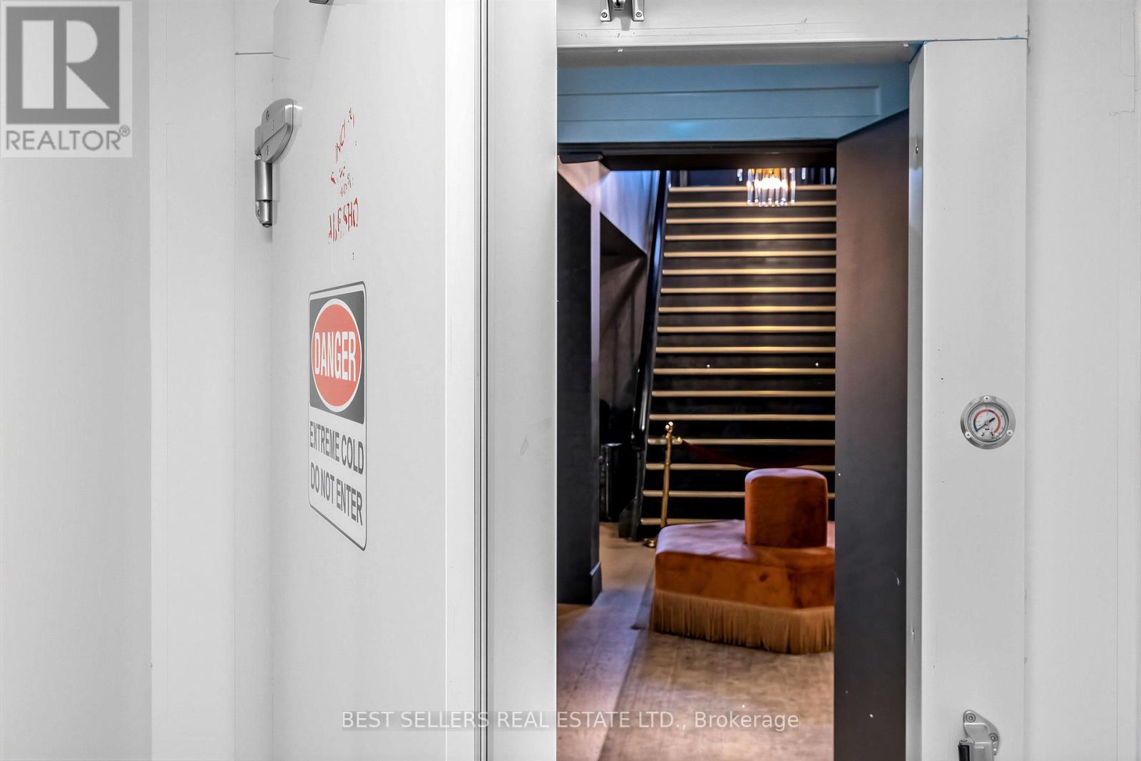 167 Lakeshore Boulevard W, Mississauga (Port Credit), Ontario  L5H 1G3 - Photo 17 - W12897132