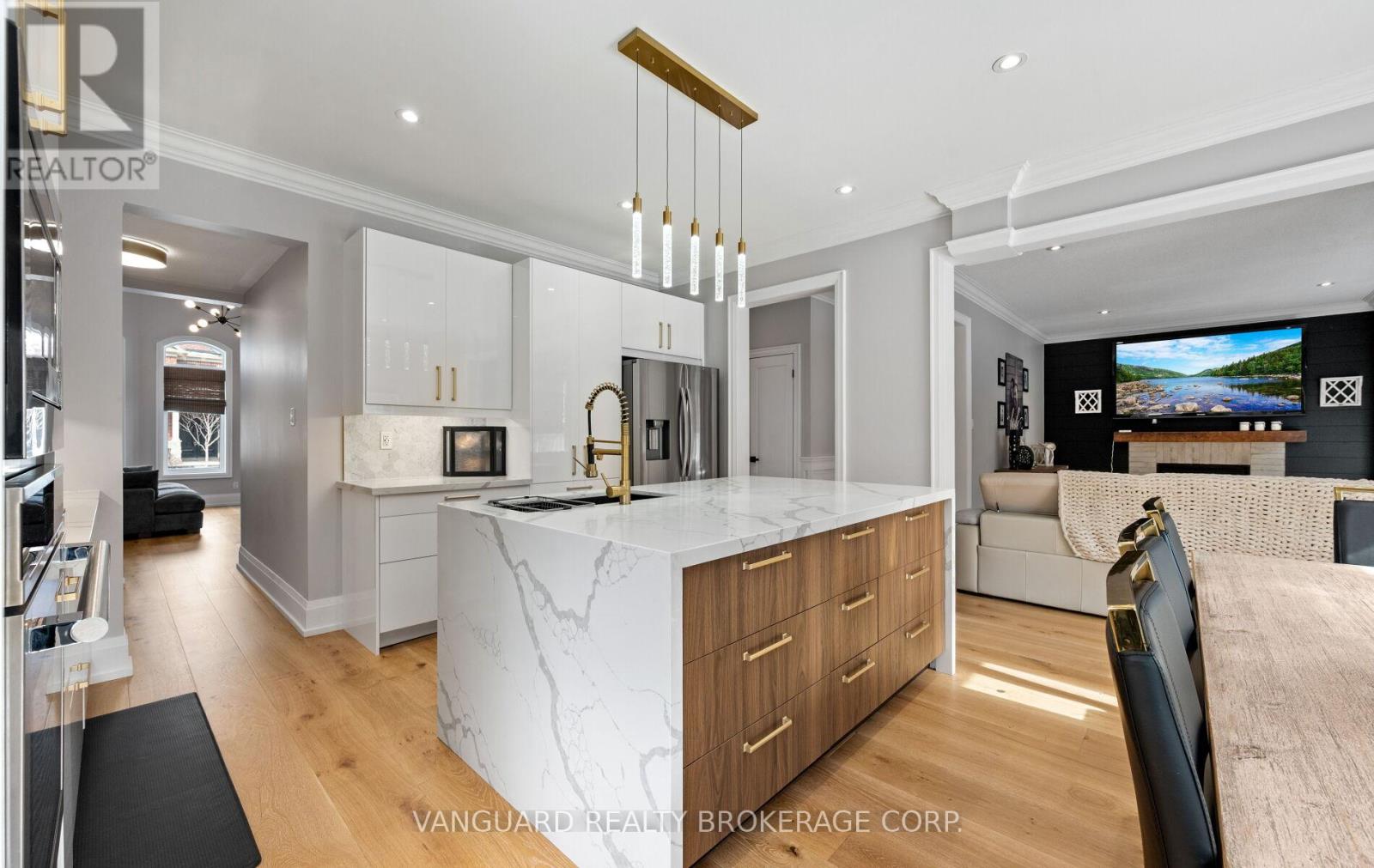 1130 Little Crescent, Milton (Cl Clarke), Ontario  L9T 6T2 - Photo 11 - W12897178