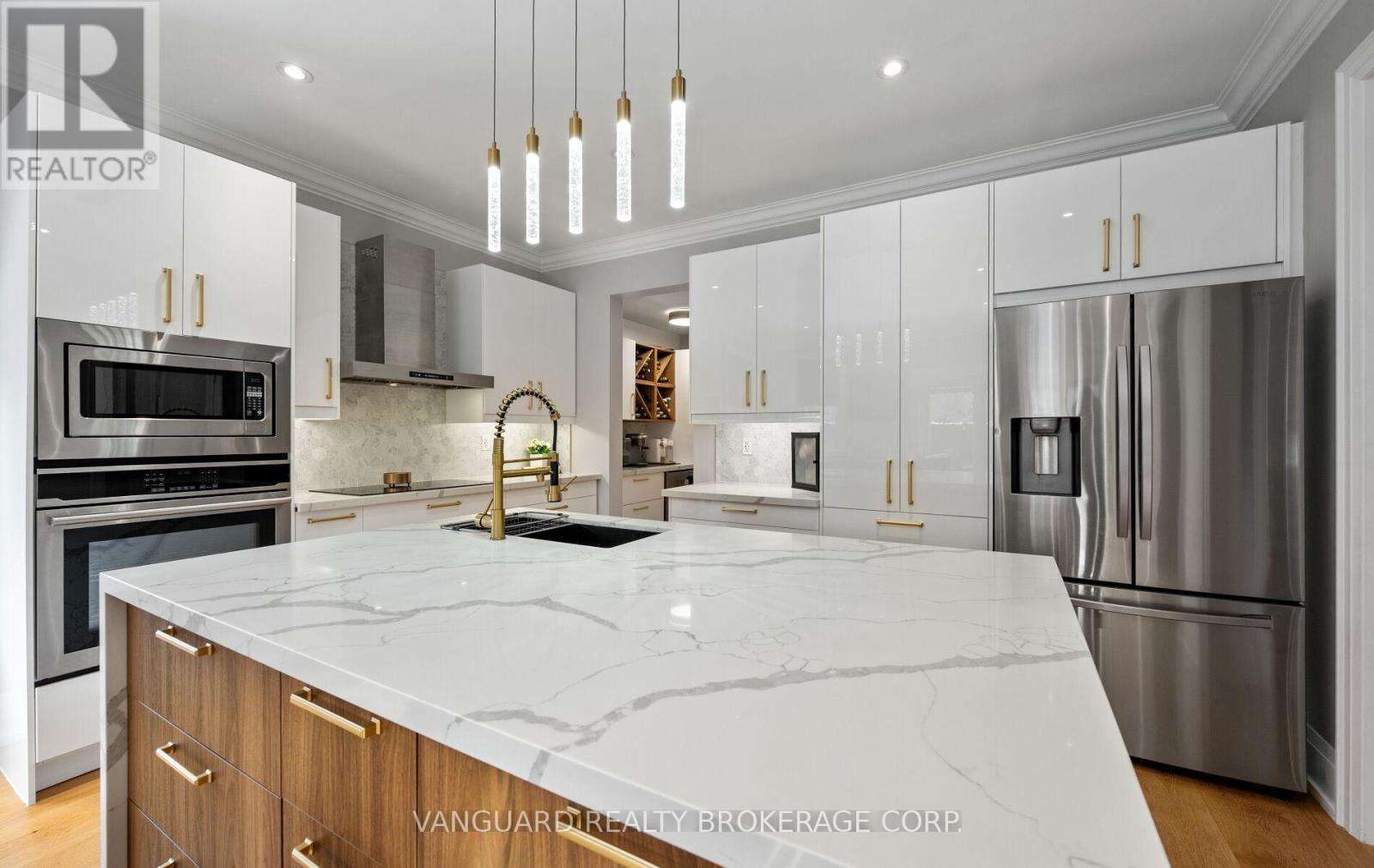 1130 Little Crescent, Milton (Cl Clarke), Ontario  L9T 6T2 - Photo 12 - W12897178