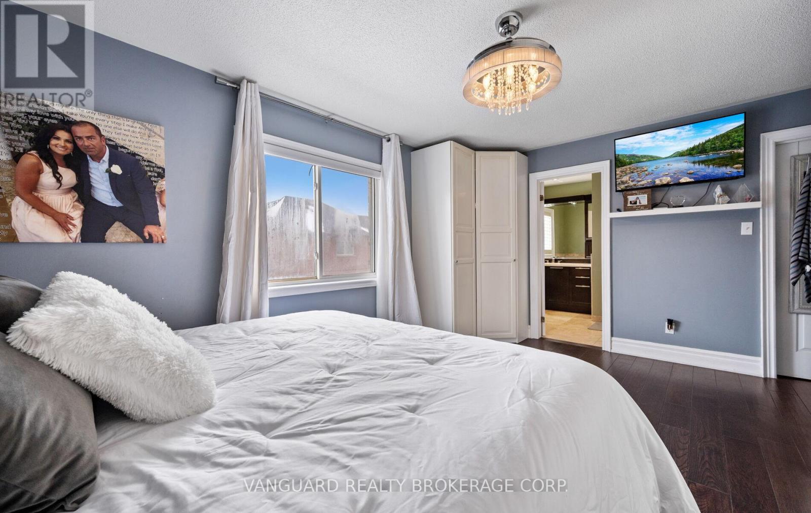 1130 Little Crescent, Milton (Cl Clarke), Ontario  L9T 6T2 - Photo 25 - W12897178