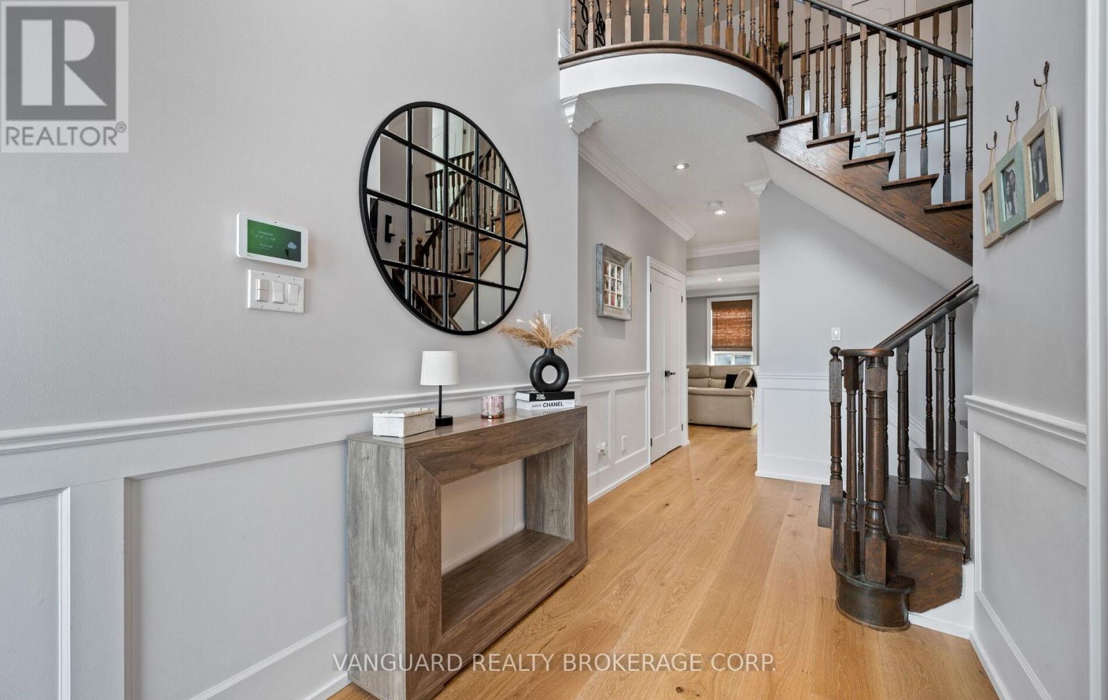 1130 Little Crescent, Milton (Cl Clarke), Ontario  L9T 6T2 - Photo 5 - W12897178