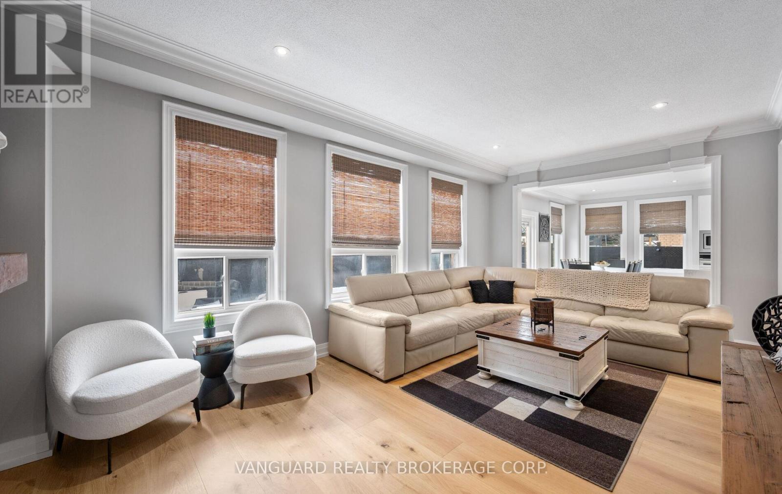 1130 Little Crescent, Milton (Cl Clarke), Ontario  L9T 6T2 - Photo 8 - W12897178