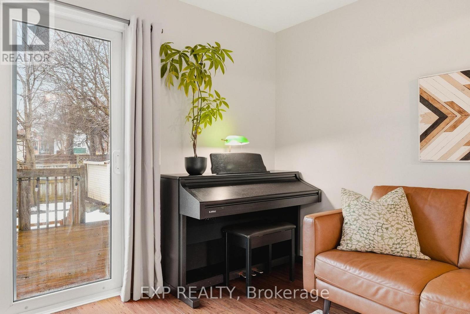 23 Talbot Street, Kitchener, Ontario  N2M 2A8 - Photo 17 - X12897002