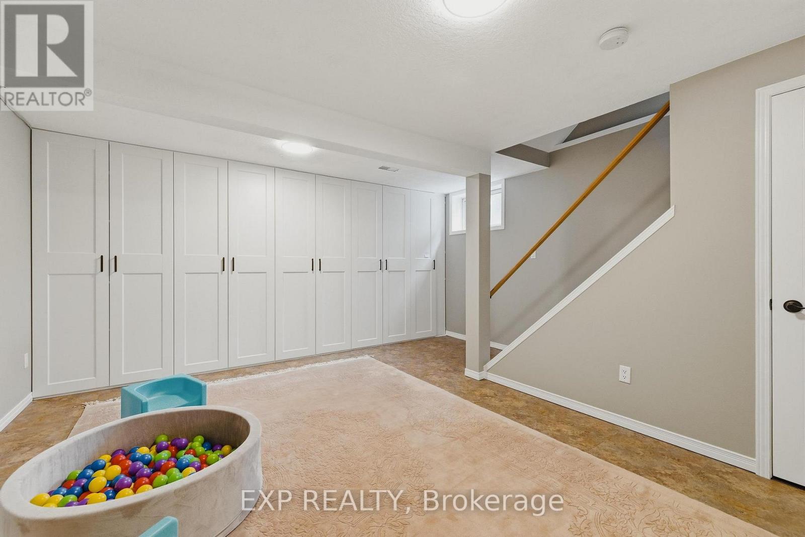 23 Talbot Street, Kitchener, Ontario  N2M 2A8 - Photo 25 - X12897002