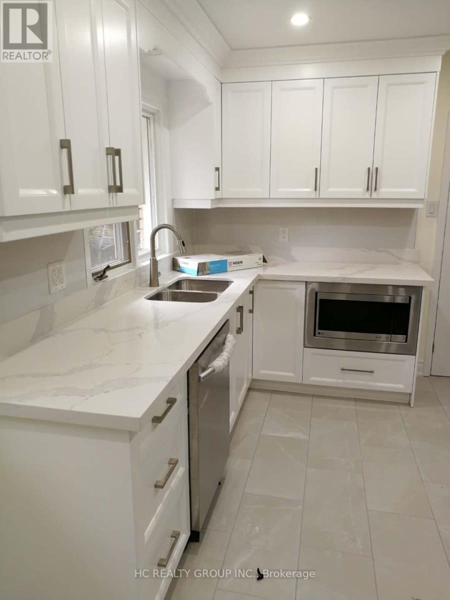 6 Bromleigh Avenue, London North, Ontario  N6G 1T9 - Photo 4 - X12897004