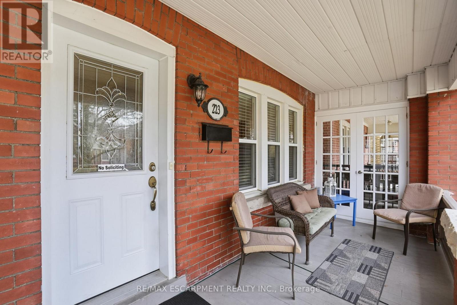 223 Park Row, Hamilton, Ontario  L8K 2K4 - Photo 4 - X12897048