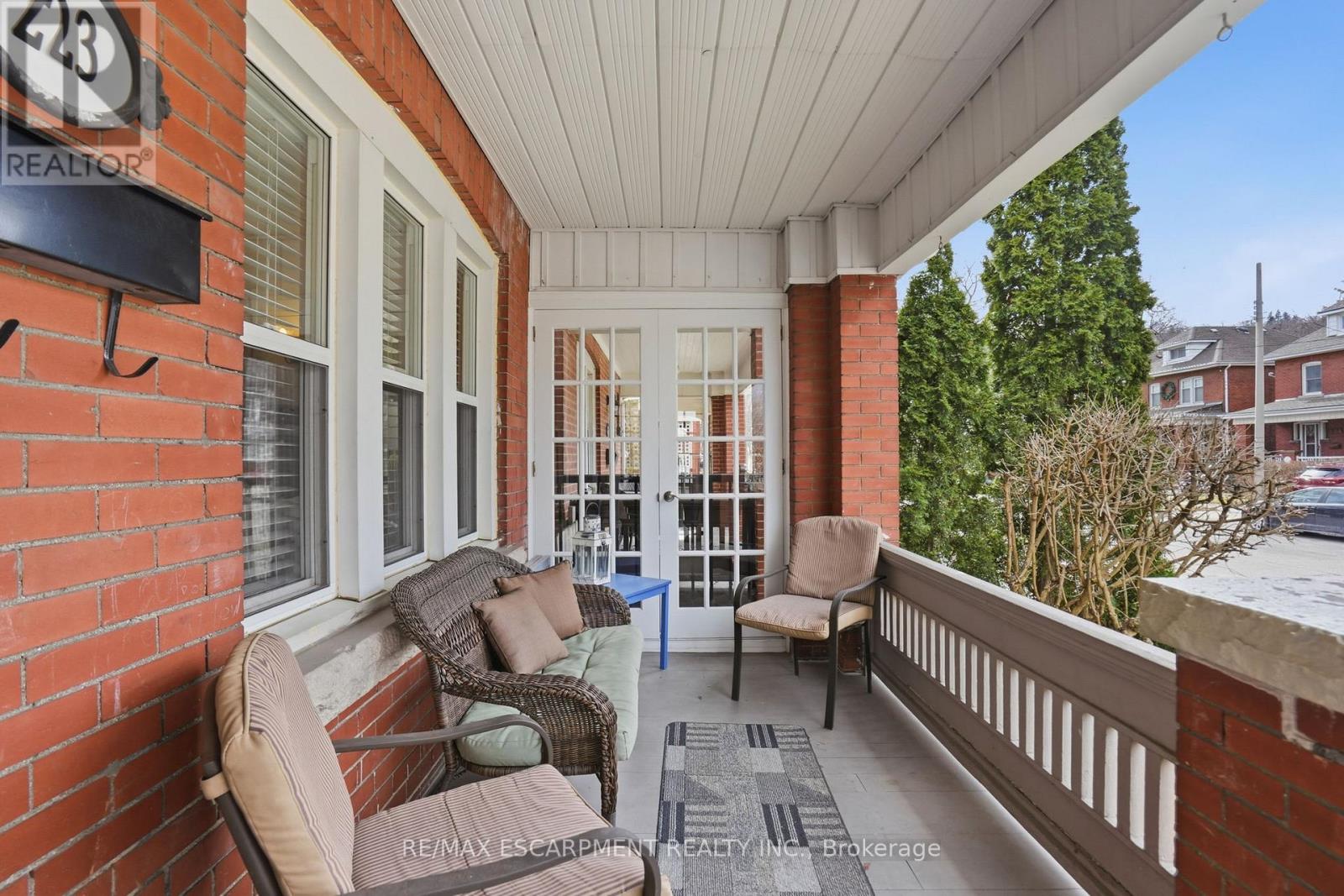 223 Park Row, Hamilton, Ontario  L8K 2K4 - Photo 5 - X12897048