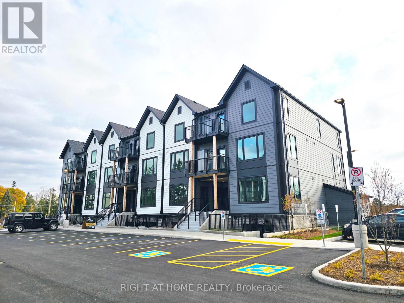 114 - 708 WOOLWICH STREET, Guelph, Ontario