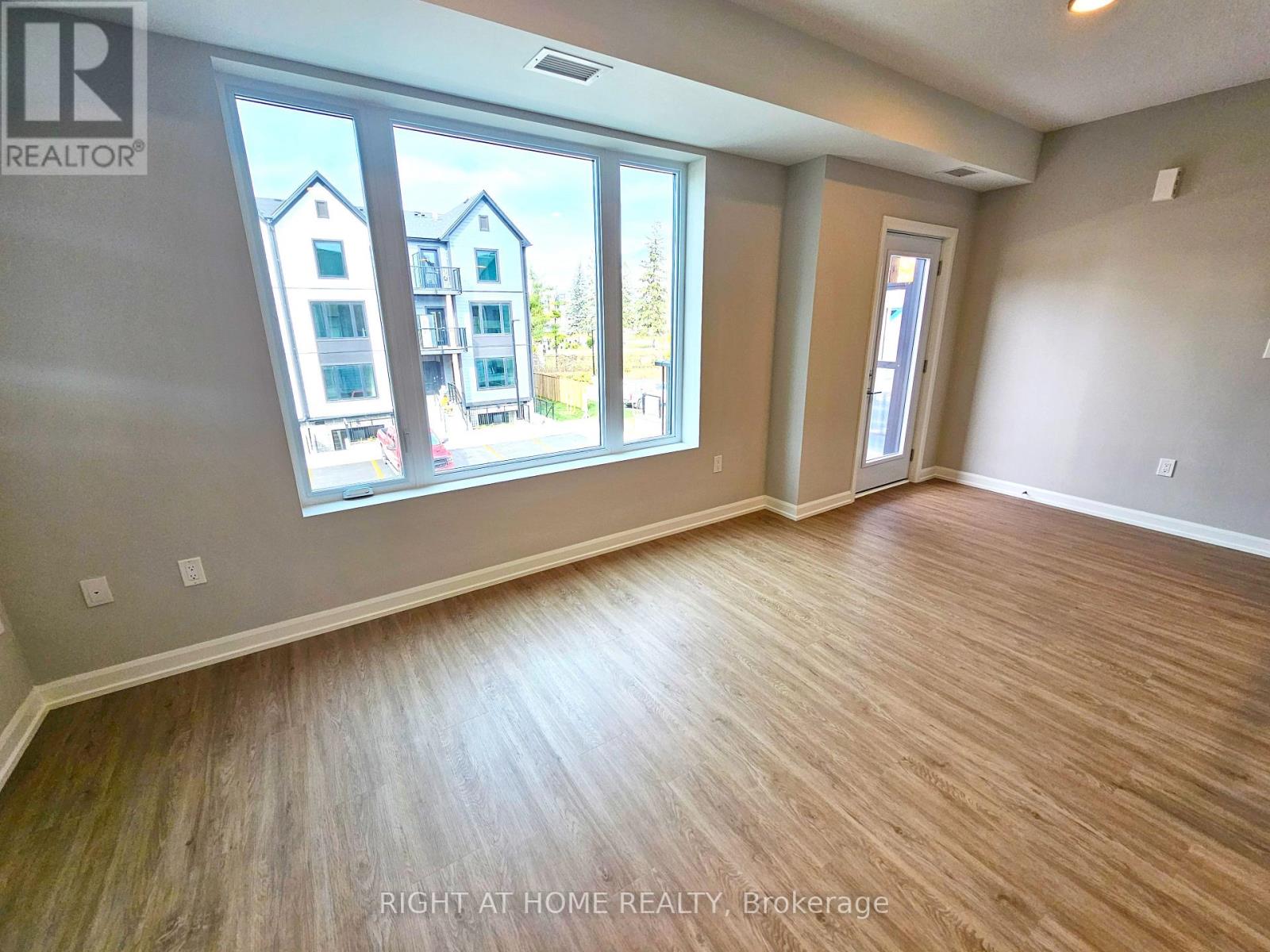 114 - 708 Woolwich Street, Guelph (Riverside Park), Ontario  N1H 3Z1 - Photo 9 - X12897082