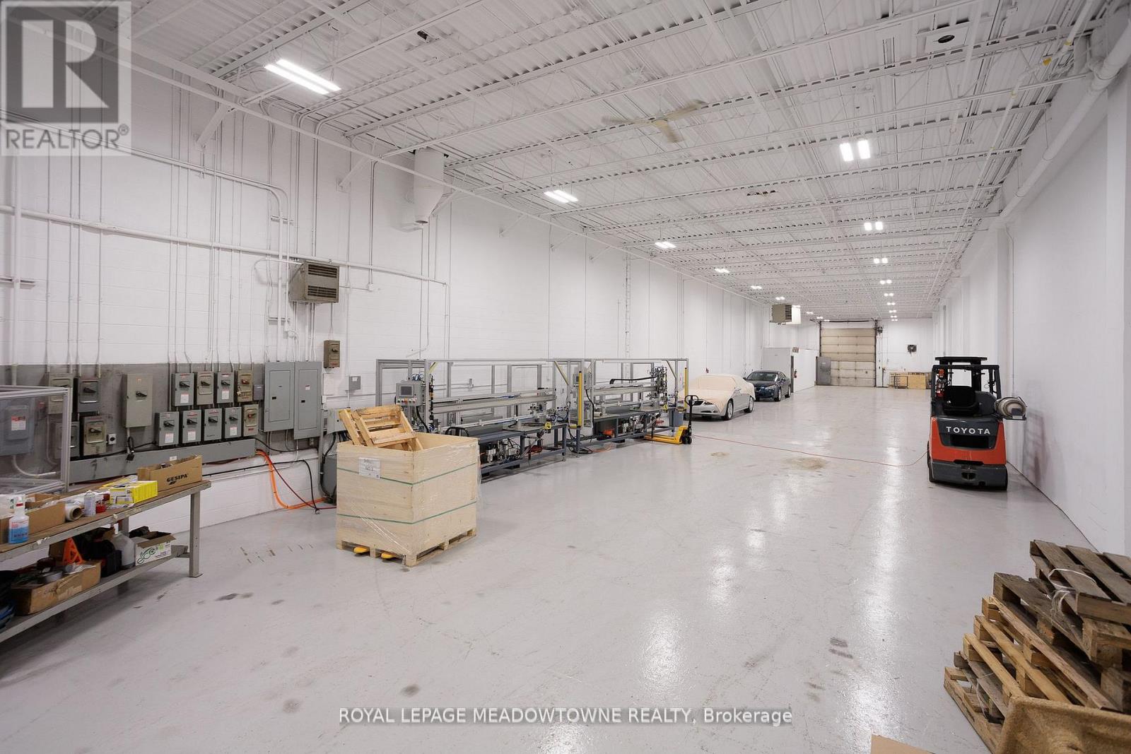 D - 685 Speedvale Avenue, Guelph (Willow West/sugarbush/west Acres), Ontario  N1K 1E6 - Photo 5 - X12897100