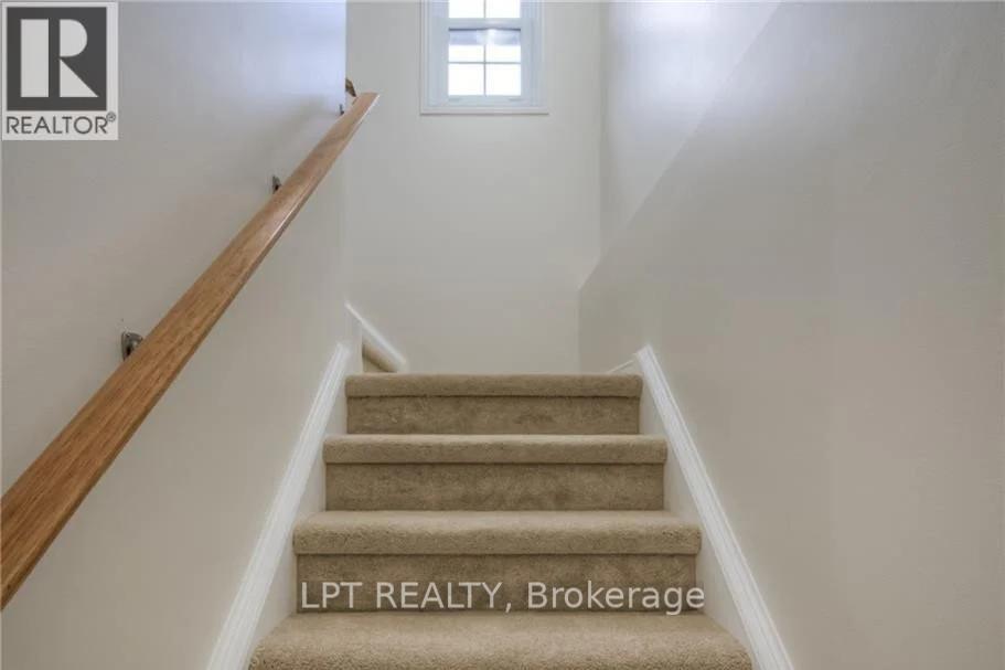 Unit: Main - 118 Bush Clover Crescent, Waterloo, Ontario  N2E 3P8 - Photo 17 - X12897126