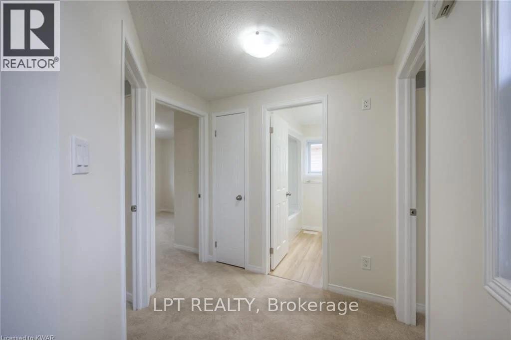 Unit: Main - 118 Bush Clover Crescent, Waterloo, Ontario  N2E 3P8 - Photo 18 - X12897126